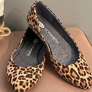 Dr. Scholl’s  cheetah flat shoes